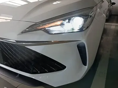 Roewe i5