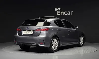 Lexus CT200h