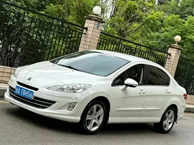 Peugeot 408