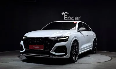 Audi RSQ8