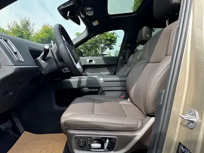 Li Auto Li L8