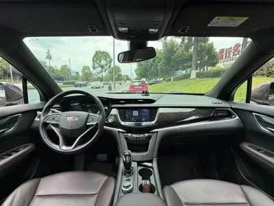 Cadillac XT6