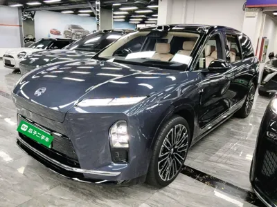 Nio ES8