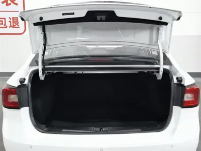Roewe i5