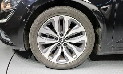 Renault-KoreaSamsung SM6