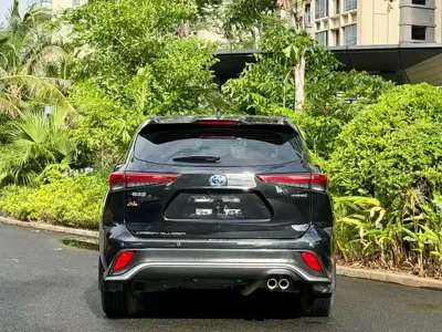 Toyota Crown Kluger