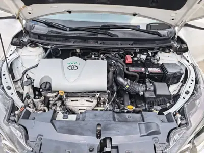 Toyota Yaris L