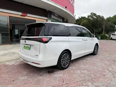 Buick GL8 Hybrid