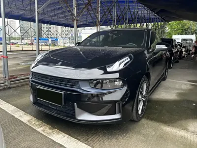 Lynk & Co 03