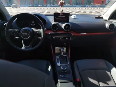 Audi Q2L