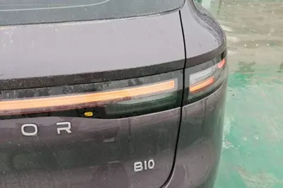 Leapmotor B10