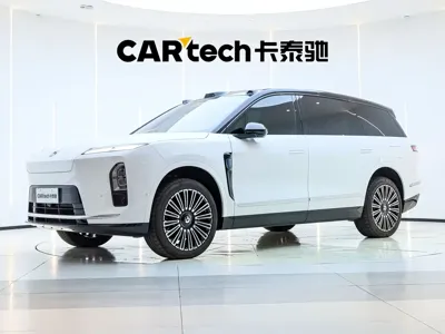 Nio ES8