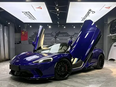 McLaren GT