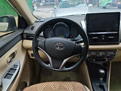 Toyota Yaris L