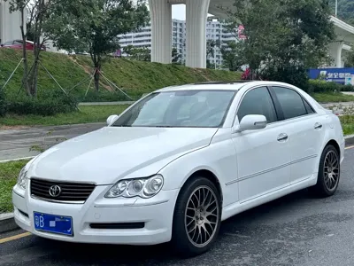 Toyota Reiz