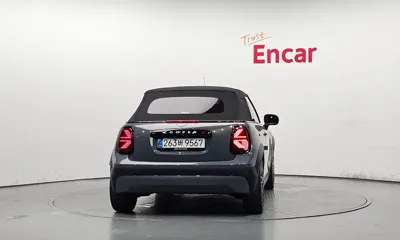 MINI Cooper Convertible