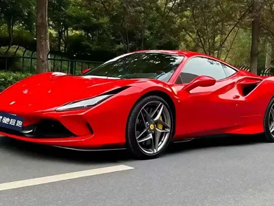 Ferrari F8