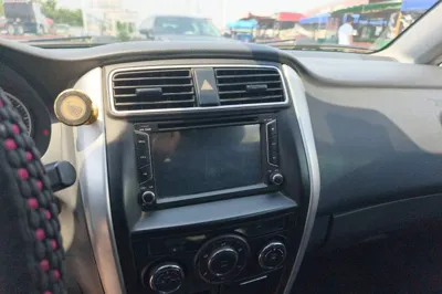 Suzuki Liana A6