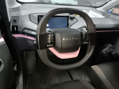 Baojun E300