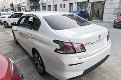 Peugeot 408