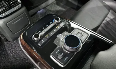 Genesis EQ900