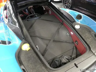 McLaren GT