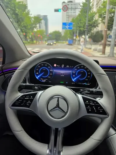 Mercedes-Benz EQE