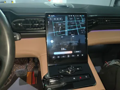 Nio ES8