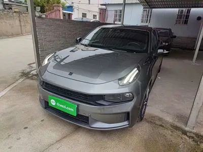 Lynk & Co 03