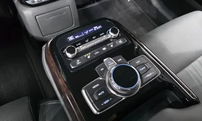 Genesis EQ900
