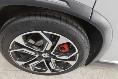Nio ES8