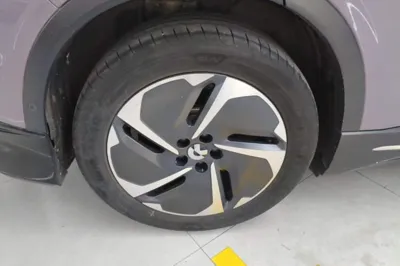 Nio EC6