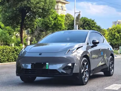 Lynk & Co Z20