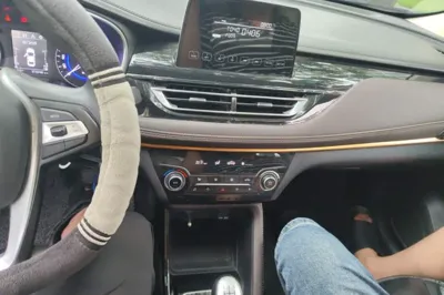 Changan Eado DT