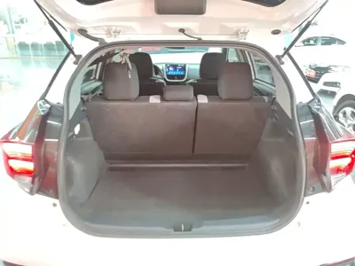 Toyota Yaris L