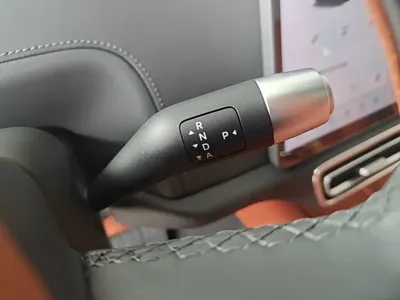 Li Auto Li L8