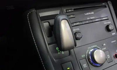 Lexus CT200h