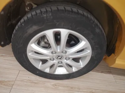 Dongfeng Fengon 370