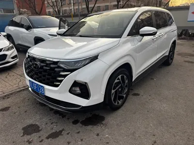 Hyundai Custo