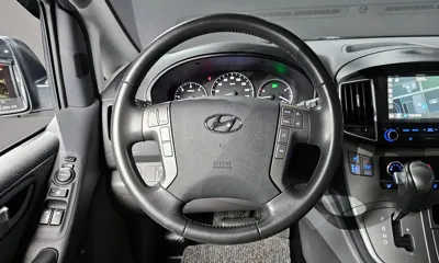 Hyundai Starex