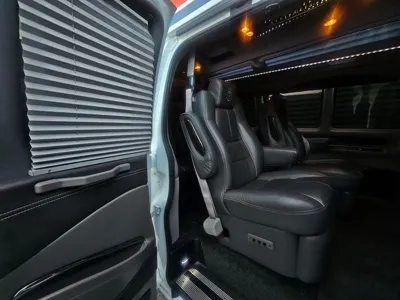 Chevrolet Express Van