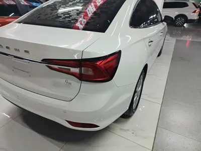 Roewe i5