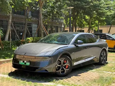 Lynk & Co Z10