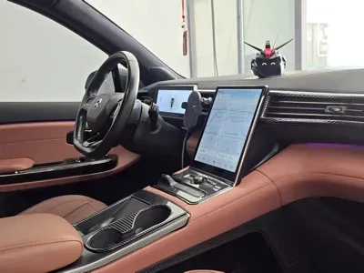 Nio EC6