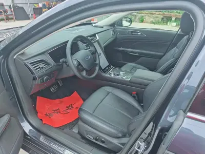 Ford Taurus