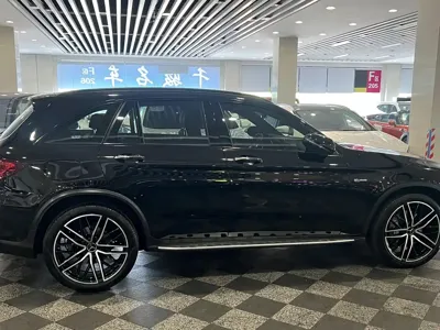 Mercedes-Benz GLC AMG