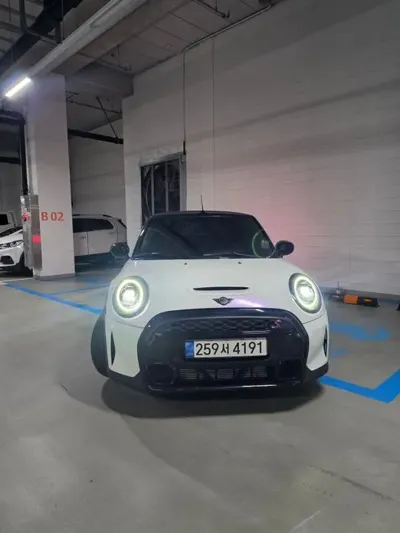 MINI Cooper Convertible