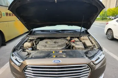 Ford Taurus