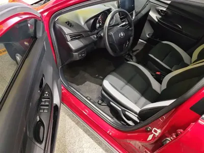 Toyota Yaris L
