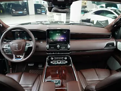 Lincoln Navigator